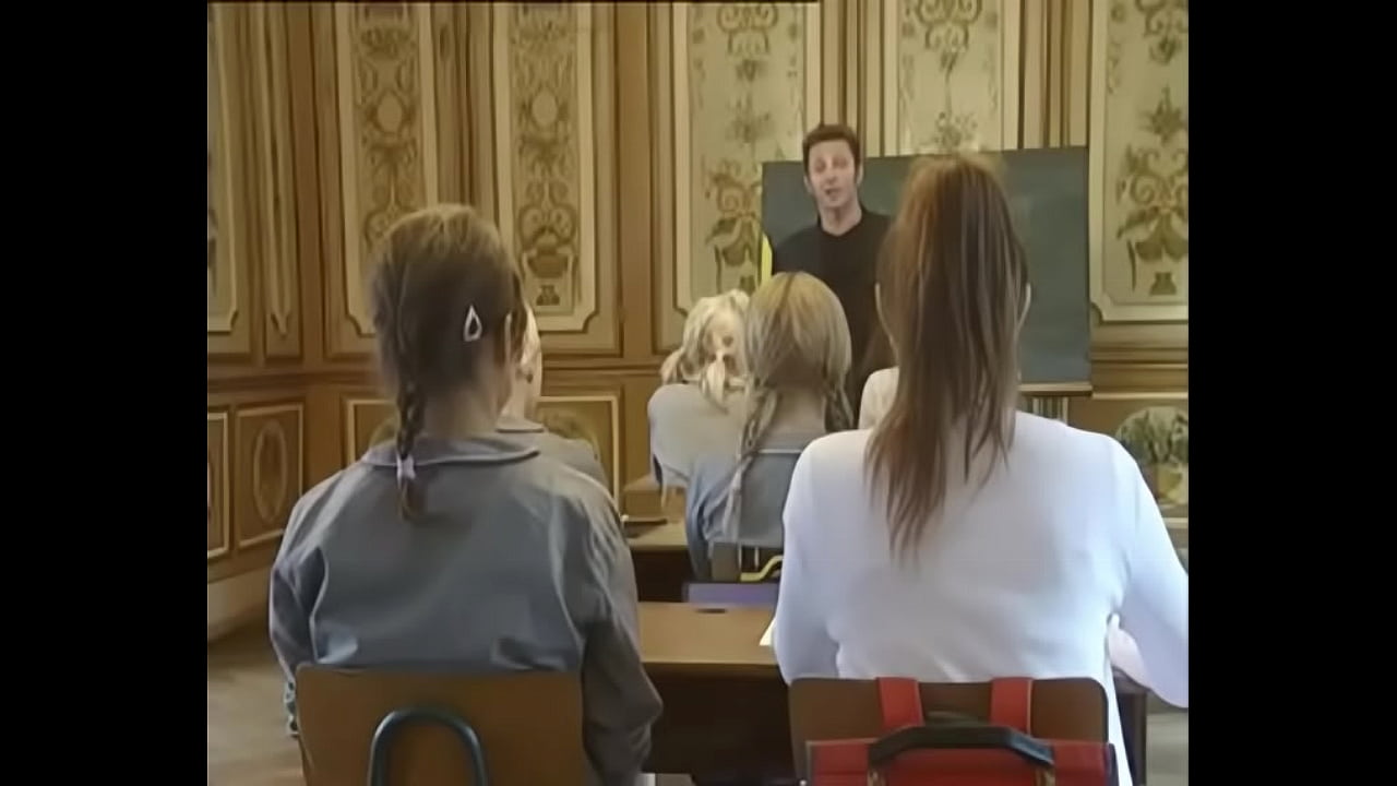 School Girls Classic Movie || Round Ass fucked Doggy-style in Skirt